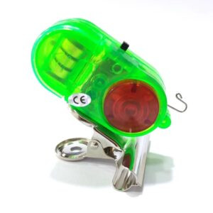 بازر ماهیگیری روی چوب (آژیر)