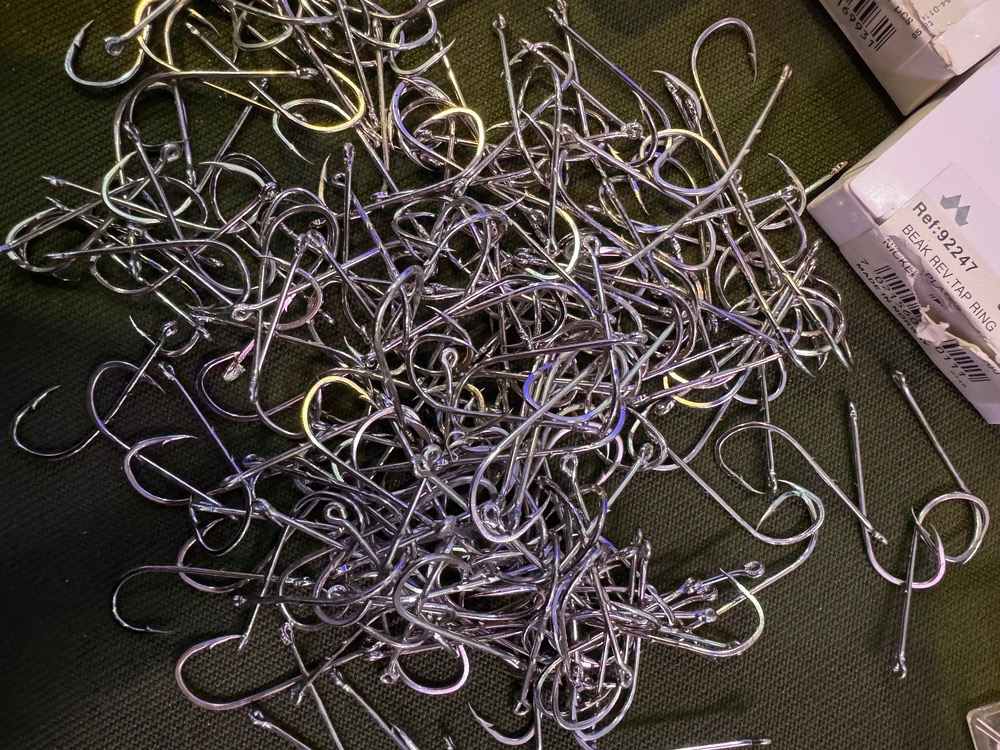 قلاب پایه بلند استیل پشت خاردار